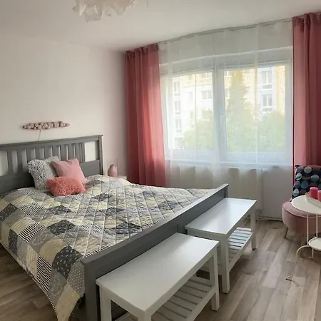 Ferienwohnung Fur 2-6 Personen - Weisse Kuche Apartment Senftenberg